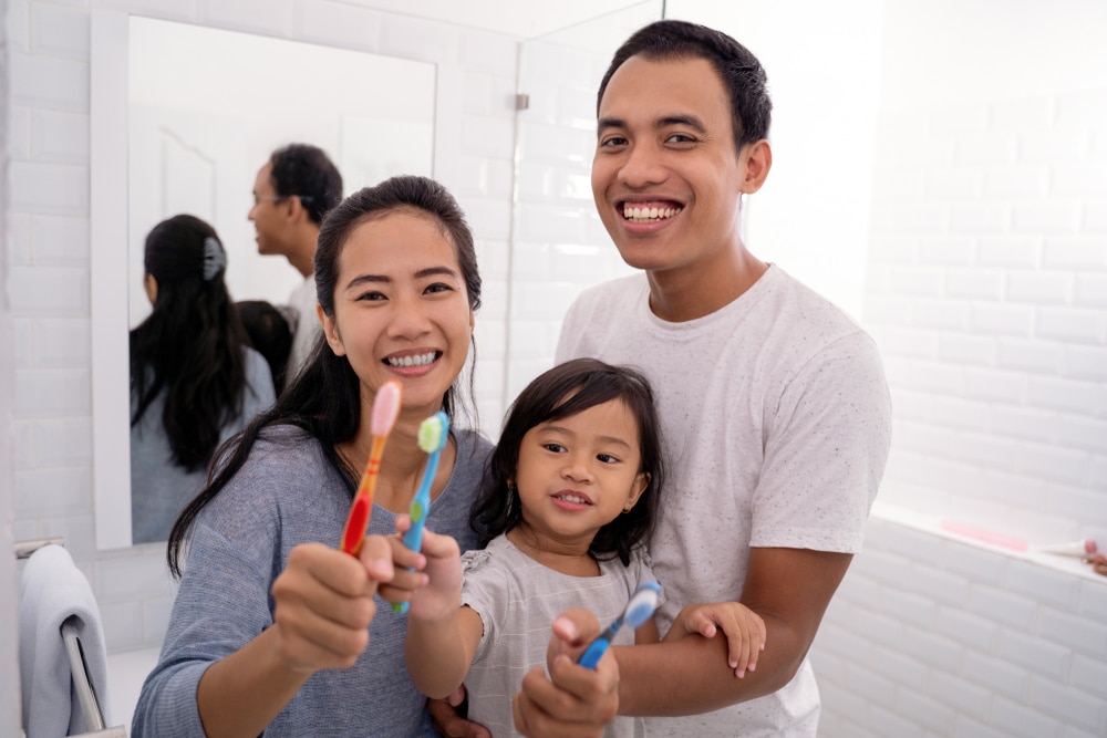 From routine cleanings to fluoride treatment, our family dentistry services are the foundation of a healthy smile.